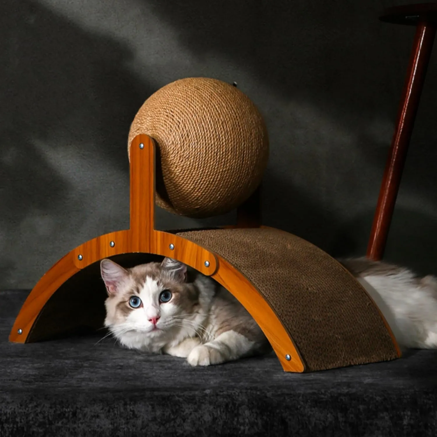 21.6'' Natural Sisal Cat Scratching Board with Ball
